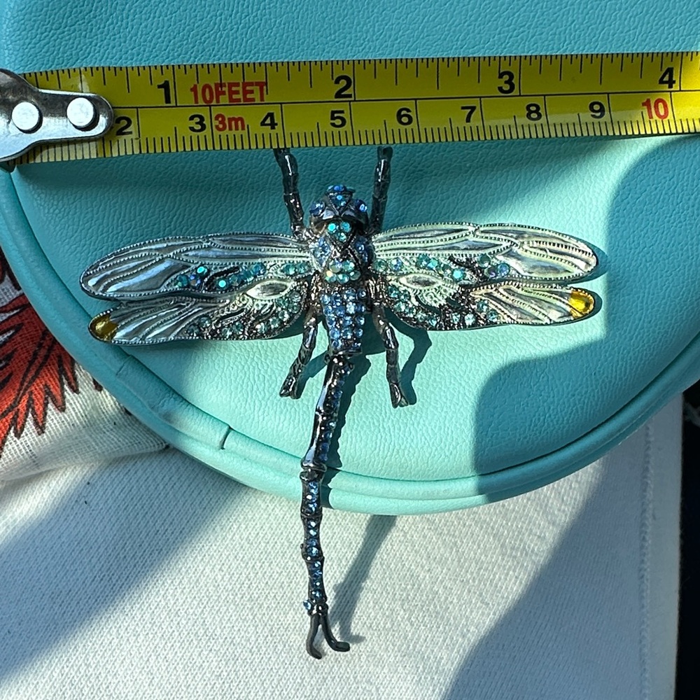 Blue Crystal Articulated Tail Sparkly Dragonfly Decorative Accent Pin Brooch - Picture 2 of 9